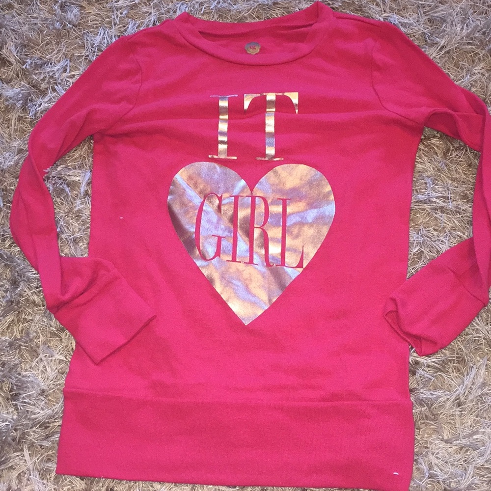 Girls lightweight sweater.
